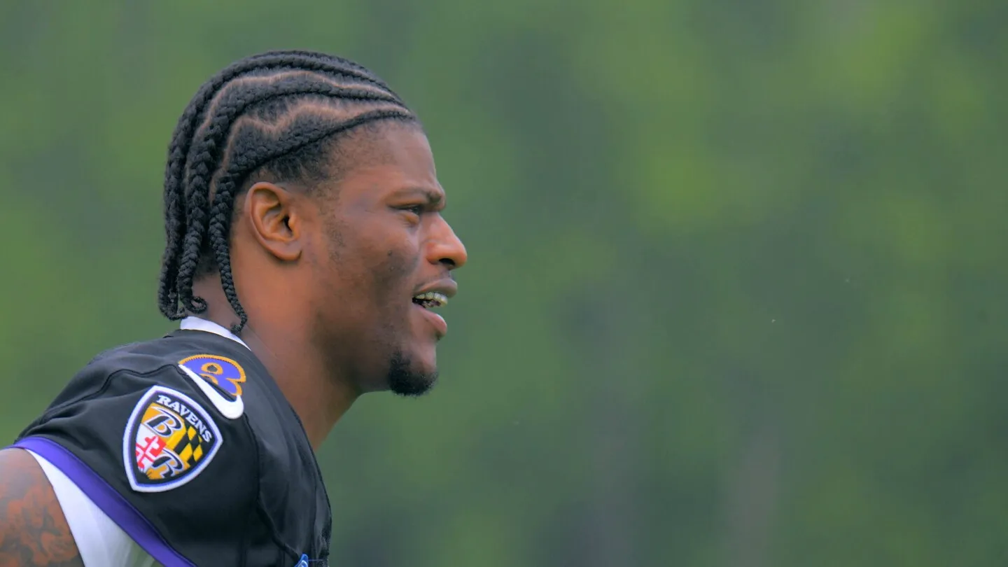 Lamar Jackson sebut mikrofon rusak di ponselnya saat negosiasi dengan Ravens